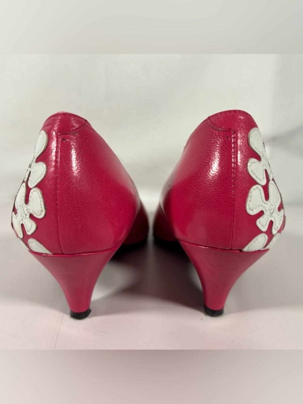 7032: Valentino Garavani Pink Leather Pumps Floral Heels Size 5 - Picture 5 of 9